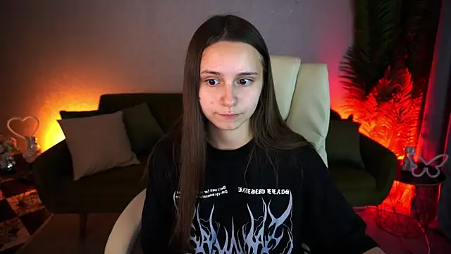 TinyNatalie online show from 06/29/26, 07:25
