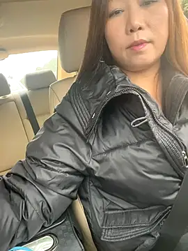 Xiaomili8 online show from 12/03/25, 04:20