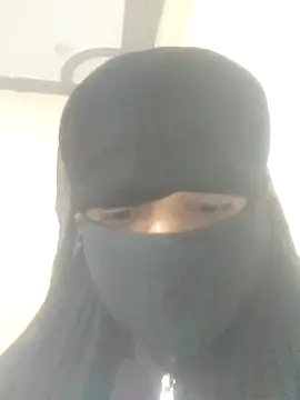 Qxriya online show from 11/25/25, 05:02