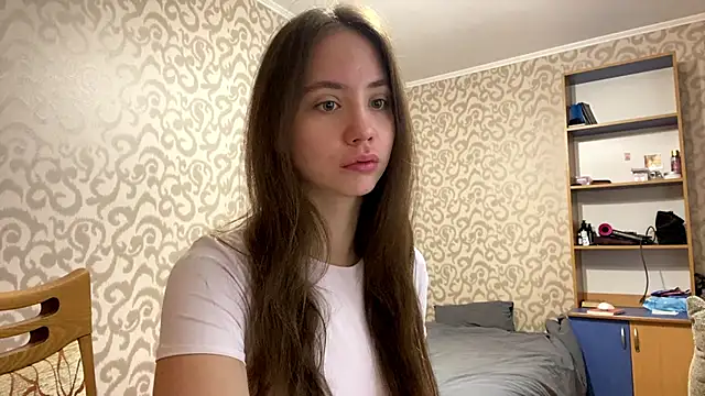 ChandaApplin online show from 12/19/25, 11:17