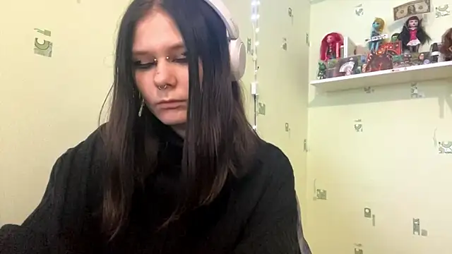 TraceeSchutt online show from 12/01/25, 10:20