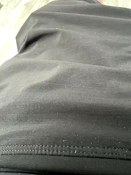 Snapshot of cuemo chatting on 11/22/25, 09:14 cuemo online show from 11/22/25, 09:14