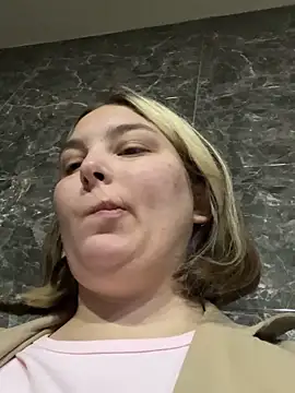 KateBurlesk online show from 11/26/25, 09:10