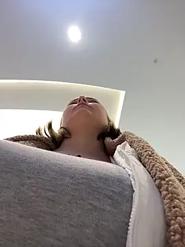 KateBurlesk online show from 12/21/25, 09:38