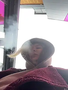 KateBurlesk online show from 03/04/26, 09:04