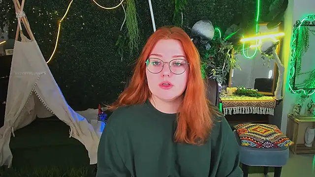 StaceyJensen online show from 12/03/25, 05:37