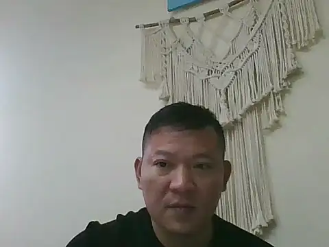 Snapshot of klasdjhasid chatting on 12/20/25, 12:12 klasdjhasid online show from 12/20/25, 12:12