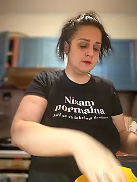 Snapshot of Mary_kansas_bbw chatting on 02/19/26, 01:18 Mary kansas bbw online show from 02/19/26, 01:18