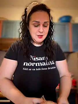 Snapshot of Mary_kansas_bbw chatting on 02/28/26, 01:01 Mary kansas bbw online show from 02/28/26, 01:01