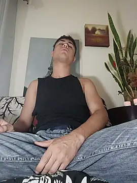 Cute eliot online show from 11/30/25, 12:25