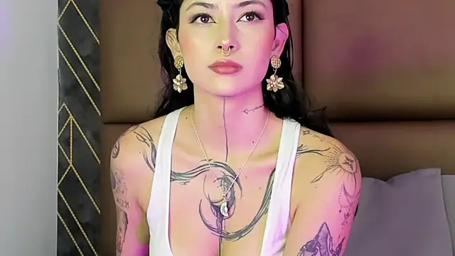 Snapshot of princess_deimos__ chatting on 01/13/26, 08:03 princess deimos online show from 01/13/26, 08:03