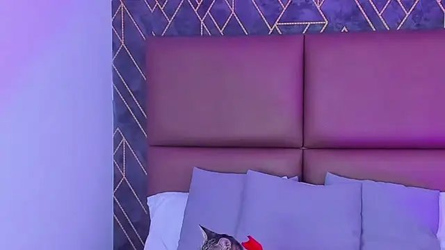 Snapshot of princess_deimos__ chatting on 01/14/26, 08:03 princess deimos online show from 01/14/26, 08:03