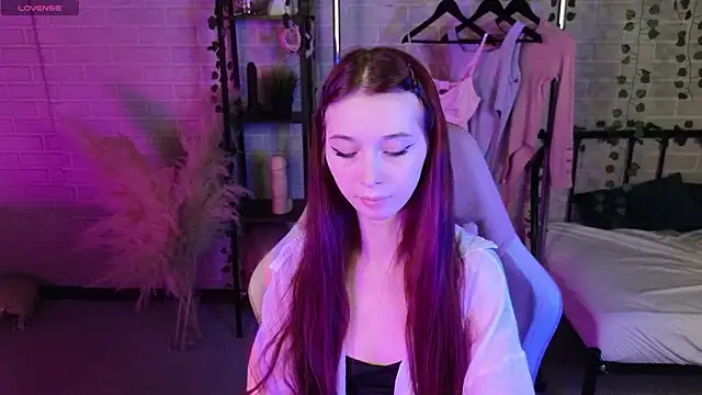 Snapshot of miiss_jessica chatting on 03/19/26, 01:20 miiss jessica online show from 03/19/26, 01:20
