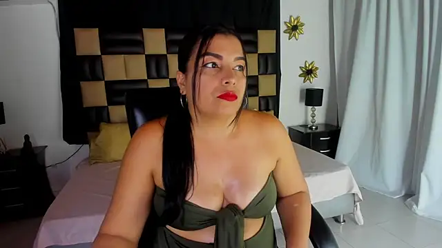 NinaSexxy online show from 11/26/25, 06:20