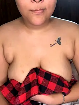 Snapshot of DivyaSharma999 chatting on 11/26/25, 05:03 DivyaSharma999 online show from 11/26/25, 05:03