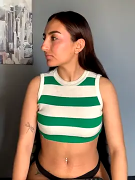 Snapshot of ZoeJohnson_Pink chatting on 11/24/25, 03:01 ZoeJohnson Pink online show from 11/24/25, 03:01