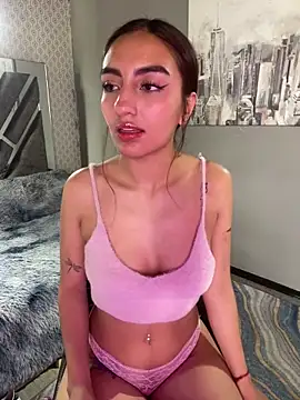 ZoeJohnson Pink online show from 01/05/26, 05:27