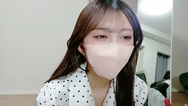 Snapshot of alicechan_v chatting on 06/14/26, 11:12 alicechan v online show from 06/14/26, 11:12