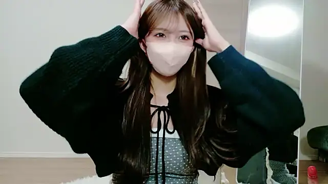 Snapshot of alicechan_v chatting on 06/24/26, 12:15 alicechan v online show from 06/24/26, 12:15