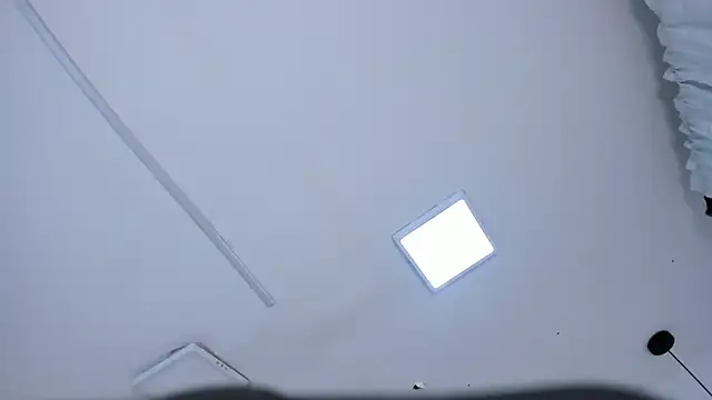 Snapshot of Ambar85 chatting on 11/24/25, 05:51 Ambar85 online show from 11/24/25, 05:51