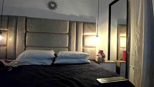 Snapshot of Ambar85 chatting on 02/09/26, 03:32 Ambar85 online show from 02/09/26, 03:32