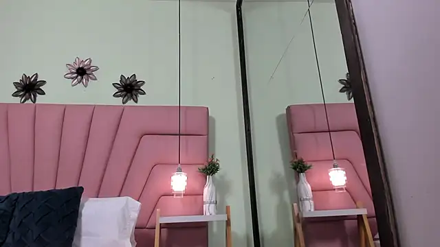 Snapshot of Ambar85 chatting on 03/01/26, 11:01 Ambar85 online show from 03/01/26, 11:01