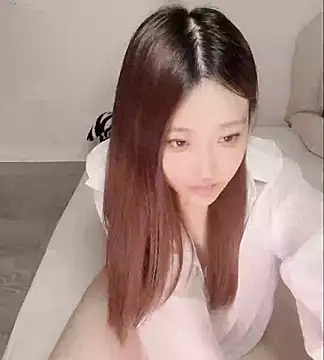 Snapshot of clara-cc chatting on 06/05/26, 04:45 clara-cc online show from 06/05/26, 04:45