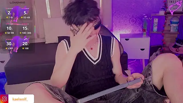 kaelwolf tay online show from 03/06/26, 07:21