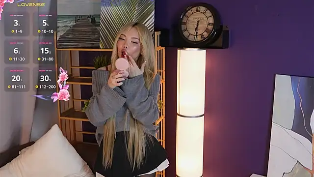 DeliciaKingdom online show from 12/16/25, 03:44