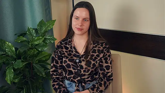 SanoraVillnave online show from 11/25/25, 07:30