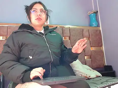 SHIZUKA WET online show from 12/16/25, 03:44