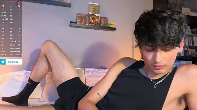 Snapshot of noxnude chatting on 02/19/26, 11:45 noxnude online show from 02/19/26, 11:45