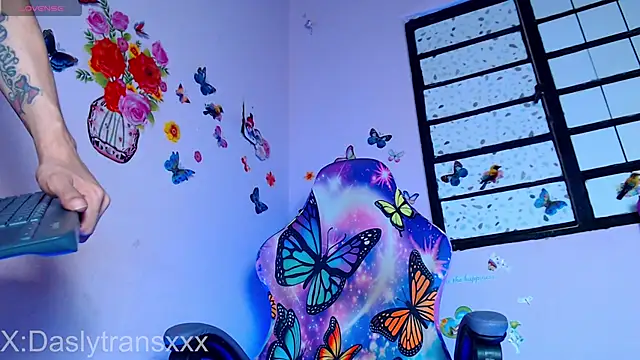 DaslyTsRoze online show from 07/01/26, 12:01