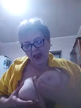 Snapshot of MillanaOcean chatting on 12/01/25, 10:15 MillanaOcean online show from 12/01/25, 10:15