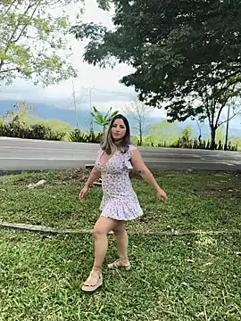 Snapshot of Catalina_ramos chatting on 12/14/25, 07:40 Catalina ramos online show from 12/14/25, 07:40