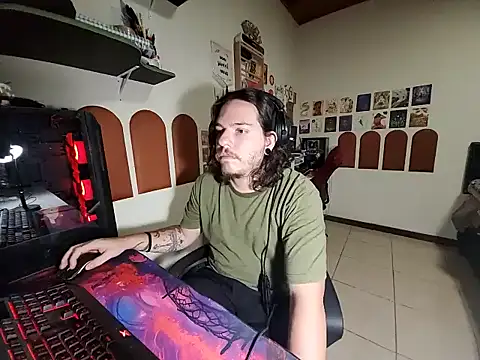 Snapshot of xxxMysticMan chatting on 12/01/25, 11:54 xxxMysticMan online show from 12/01/25, 11:54