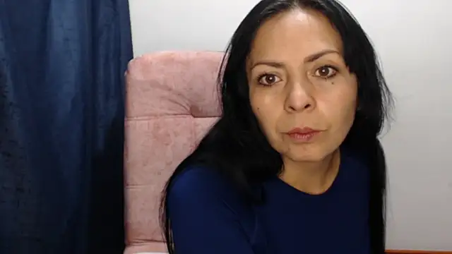 Paolahotty online show from 01/06/26, 01:20