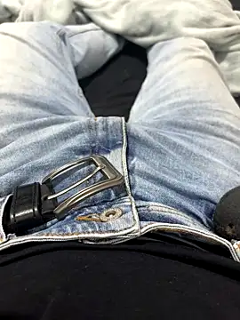 Snapshot of Daisuke_01 chatting on 12/02/25, 06:08 Daisuke 01 online show from 12/02/25, 06:08