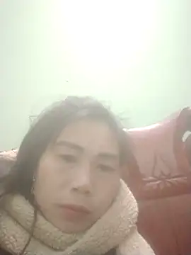 Snapshot of meganmeo chatting on 11/29/25, 01:25 meganmeo online show from 11/29/25, 01:25