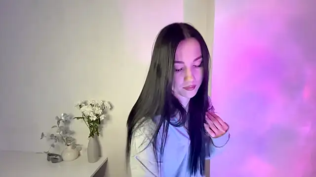 Snapshot of Beautyofnlka chatting on 12/01/25, 12:10 Beautyofnlka online show from 12/01/25, 12:10