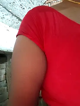 Snapshot of Tinabhabi9 chatting on 11/27/25, 03:30 Tinabhabi9 online show from 11/27/25, 03:30