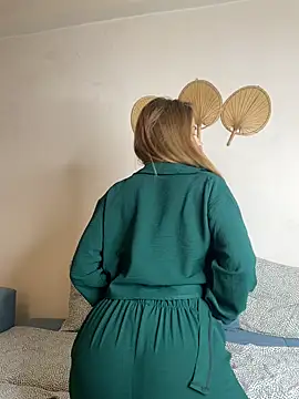 69 Degrees of Love online show from 02/03/26, 10:37