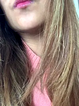 hotladki5 online show from 12/17/25, 07:36