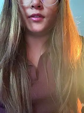 hotladki5 online show from 01/12/26, 07:24