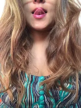 hotladki5 online show from 02/08/26, 06:39