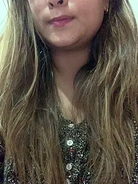 hotladki5 online show from 02/18/26, 12:45