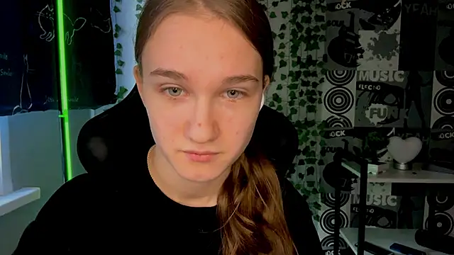 helgicuteness online show from 02/15/26, 11:41