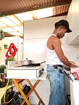 man black hot24 online show from 12/05/25, 07:54