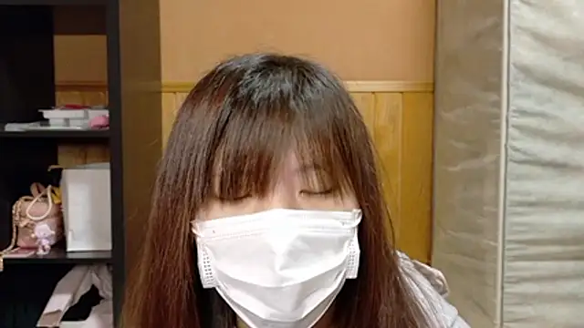 Snapshot of _NATSUMI chatting on 11/28/25, 02:09 NATSUMI online show from 11/28/25, 02:09