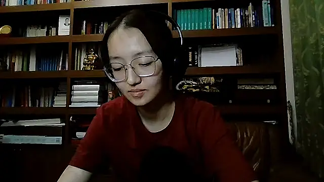 LinaClous online show from 02/28/26, 02:18